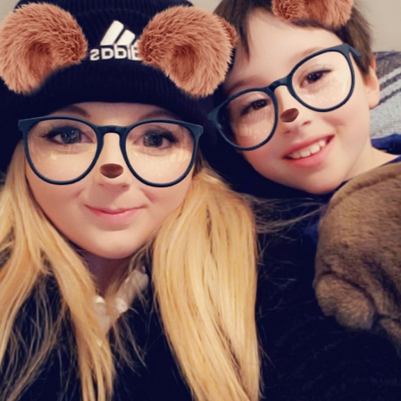 Meet your Posher, Alli - Picture 3 of 4